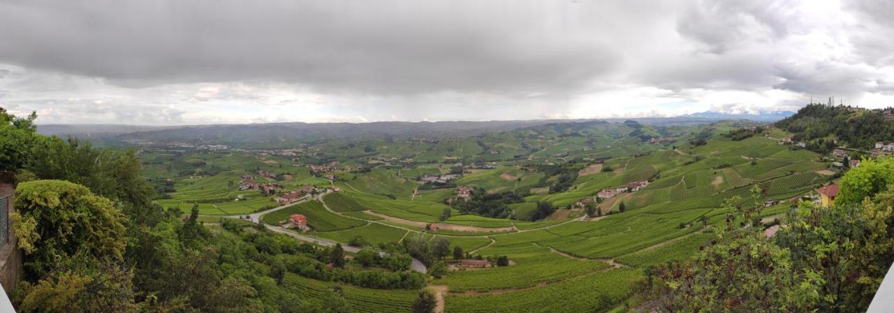 ラ・モッラEx Ostu Impero: Vino, Tartufo Ed Ospitalitaアパートメント エクステリア 写真